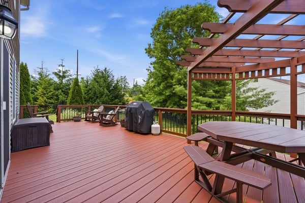 1900 Oakhurst Dr, Allison Park, PA