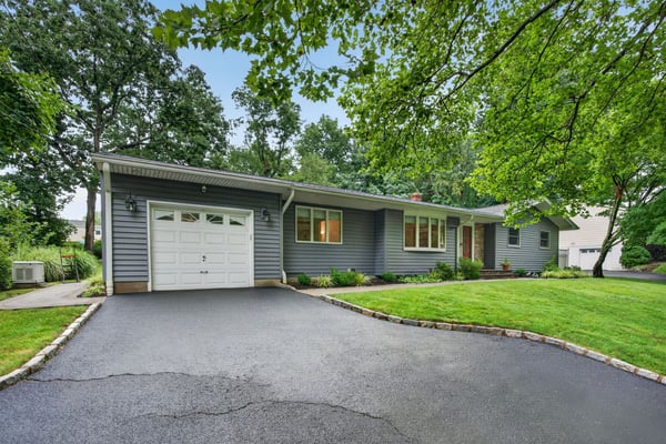 147 Farmingdale Rd, Wayne, NJ