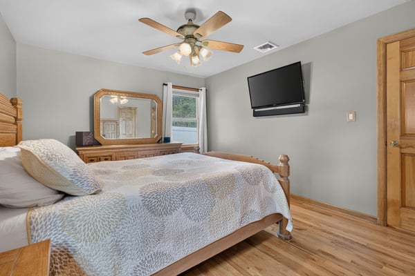 147 Farmingdale Rd, Wayne, NJ