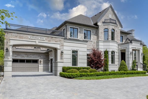 18 Denham Drive, Richmond Hill, ON