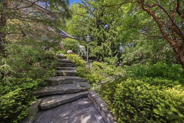 48 Old Park Lane, Richmond Hill, ON