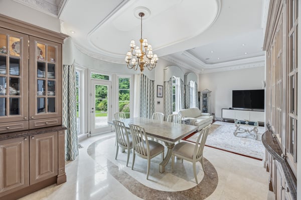 12 Denham Drive, Richmond Hill, ON