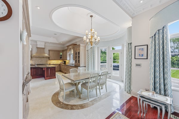 12 Denham Drive, Richmond Hill, ON