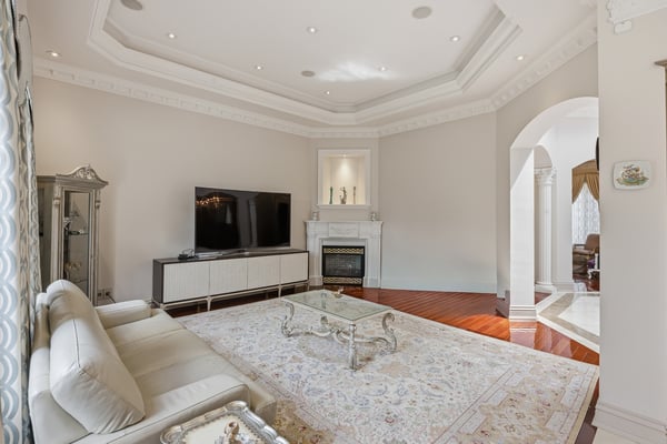 12 Denham Drive, Richmond Hill, ON