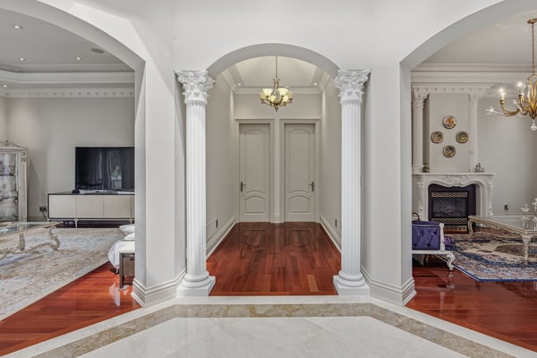 12 Denham Drive, Richmond Hill, ON