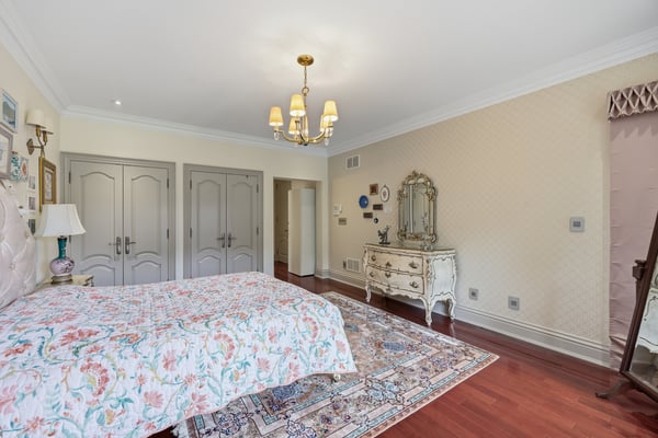 12 Denham Drive, Richmond Hill, ON