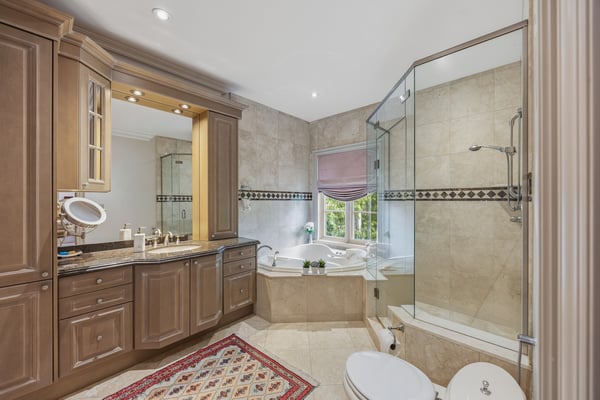12 Denham Drive, Richmond Hill, ON