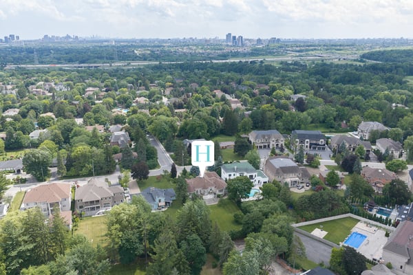 12 Denham Drive, Richmond Hill, ON