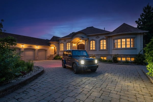 12 Denham Drive, Richmond Hill, ON