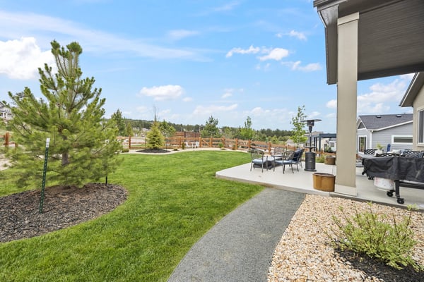 The homeowner meticulously maintained this yard. You won't find a home with better landscaping.