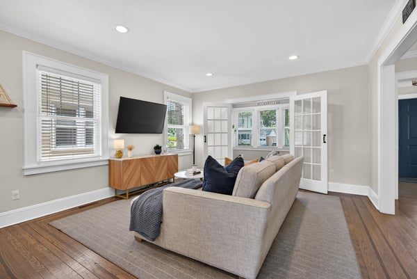 54 Van Riper Ave, Rutherford, NJ