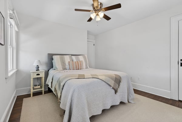 54 Van Riper Ave, Rutherford, NJ
