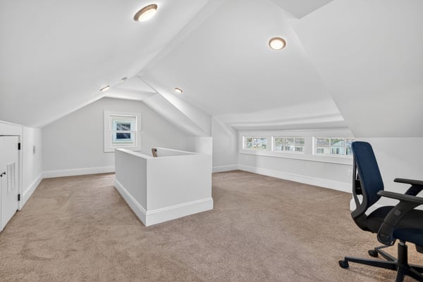54 Van Riper Ave, Rutherford, NJ