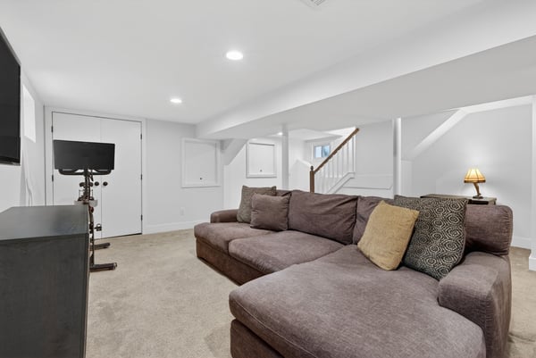 54 Van Riper Ave, Rutherford, NJ