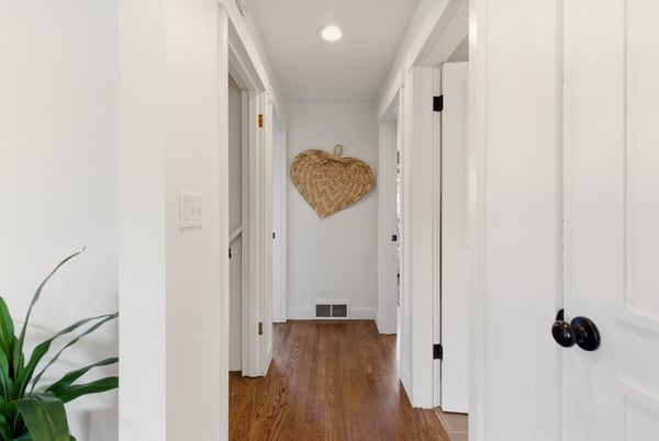 6825 Linden Avenue North, Seattle, WA