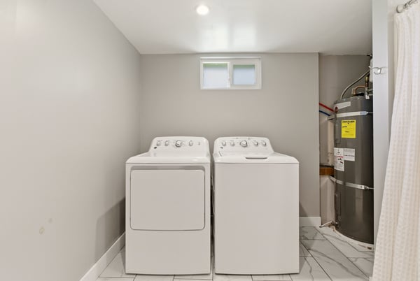6825 Linden Avenue North, Seattle, WA