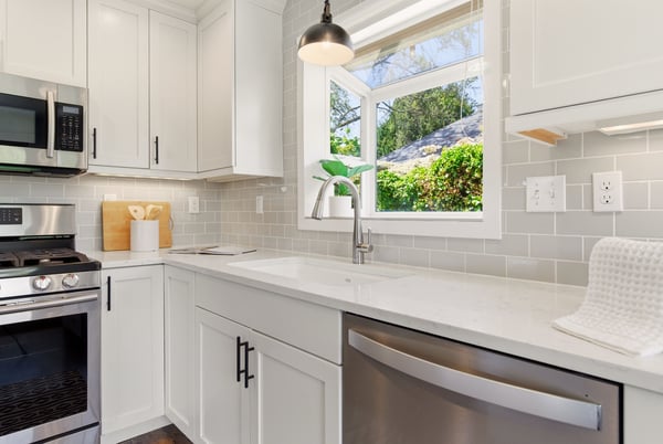 6825 Linden Avenue North, Seattle, WA