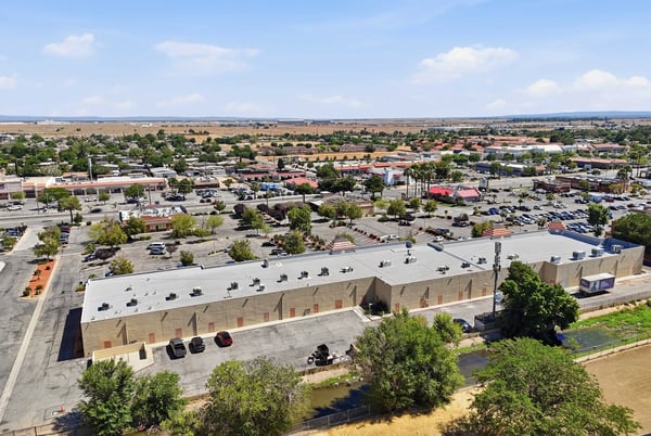 2140 E Palmdale Blvd., Palmdale, CA