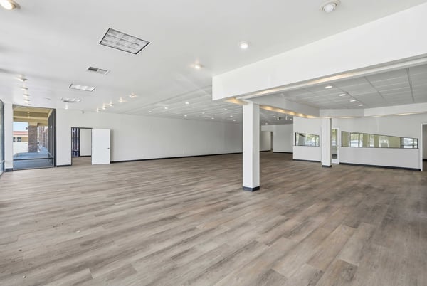 2140 E Palmdale Blvd., Palmdale, CA