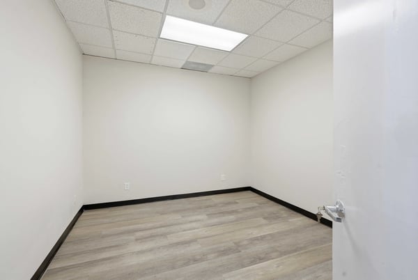 2140 E Palmdale Blvd., Palmdale, CA