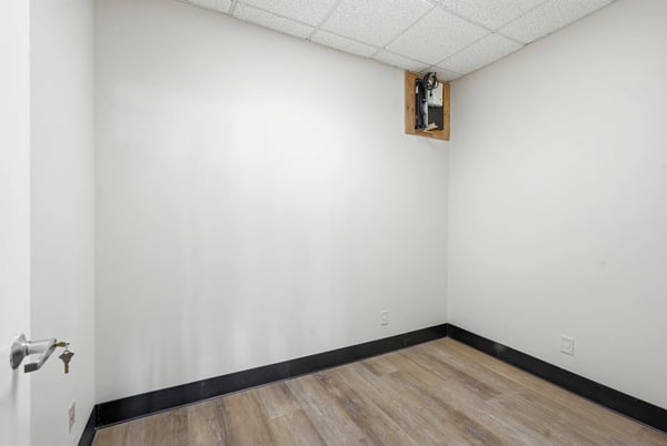 2140 E Palmdale Blvd., Palmdale, CA