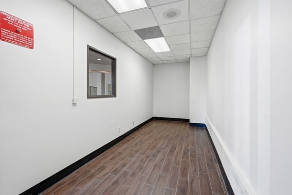 2140 E Palmdale Blvd., Palmdale, CA