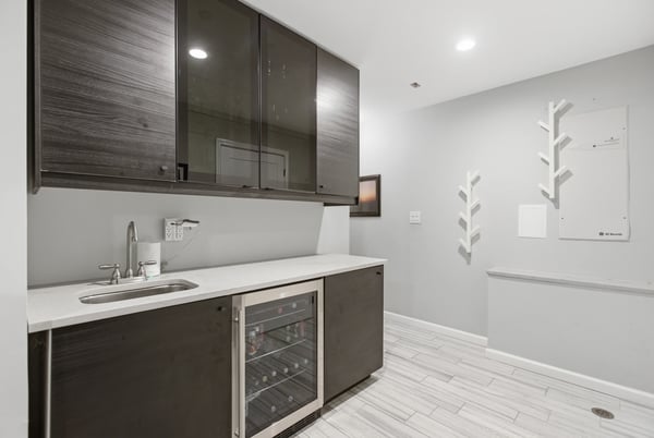 1611 Robin Court, Pittsburgh, PA