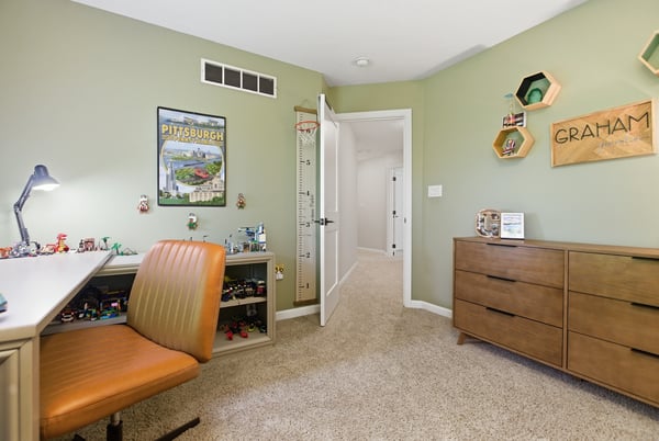 1611 Robin Court, Pittsburgh, PA