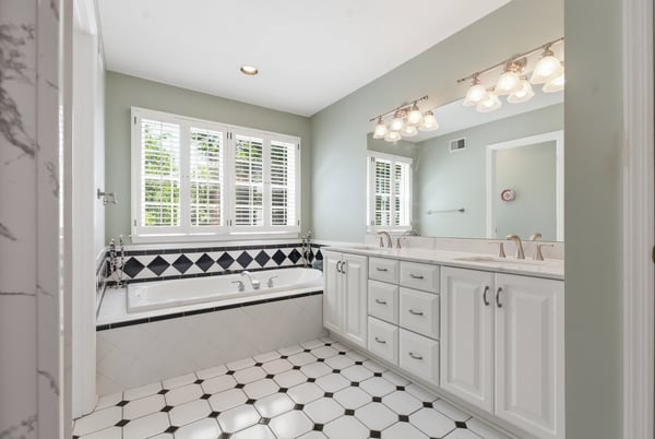 1830 Liberty Way, Valencia, PA