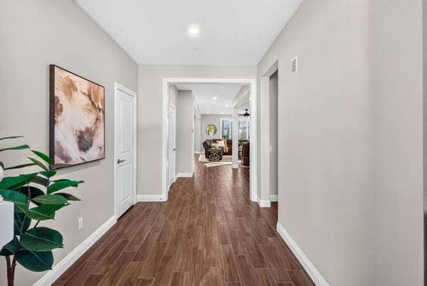 2077 Del Rincon Place, Escondido, CA