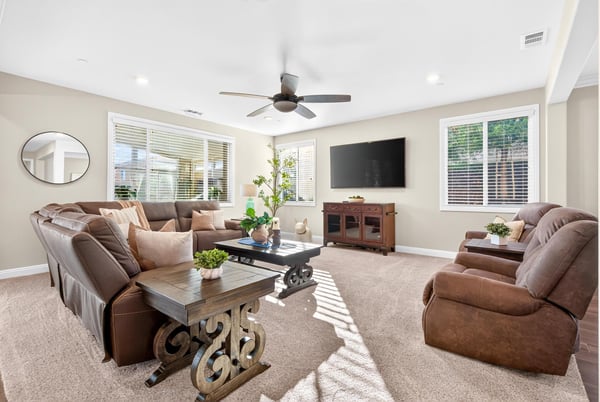 2077 Del Rincon Place, Escondido, CA