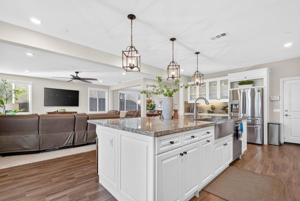 2077 Del Rincon Place, Escondido, CA