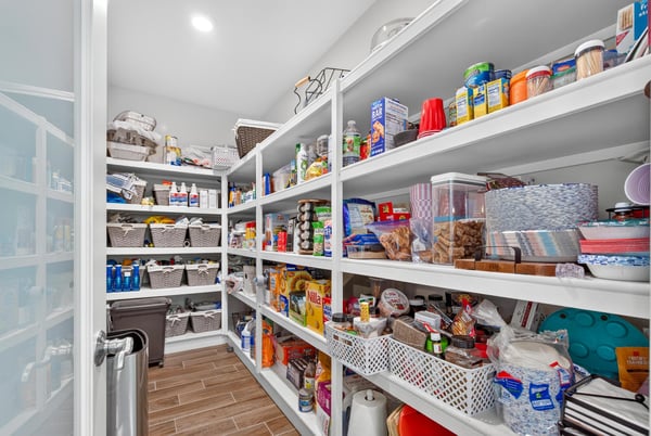 2077 Del Rincon Place, Escondido, CA