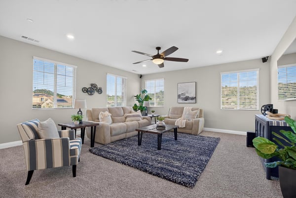 2077 Del Rincon Place, Escondido, CA