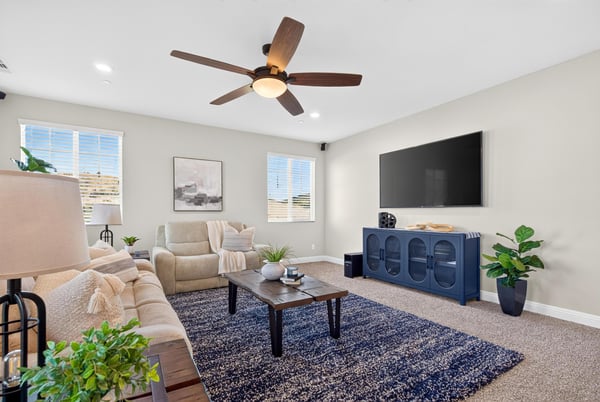 2077 Del Rincon Place, Escondido, CA