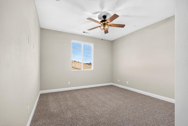 2077 Del Rincon Place, Escondido, CA