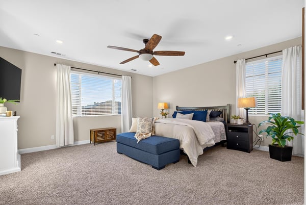 2077 Del Rincon Place, Escondido, CA