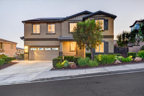 2077 Del Rincon Place, Escondido, CA