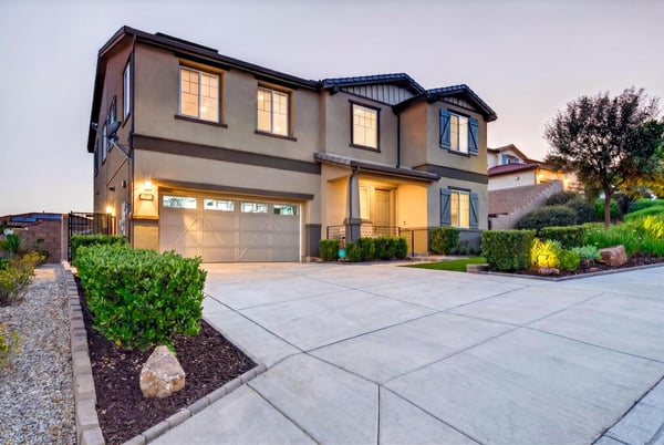 2077 Del Rincon Place, Escondido, CA