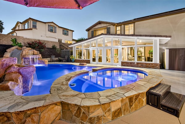 2077 Del Rincon Place, Escondido, CA