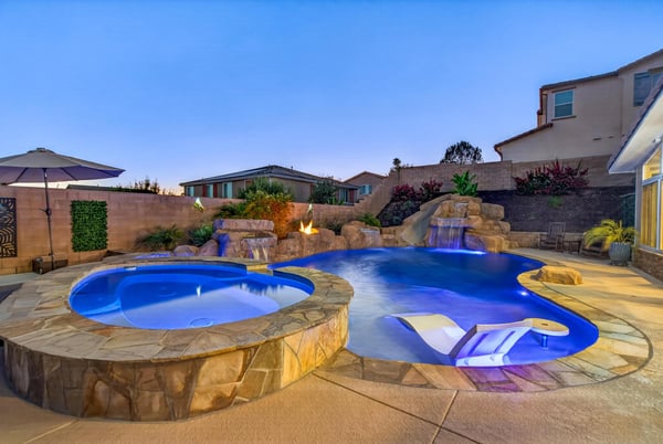 2077 Del Rincon Place, Escondido, CA