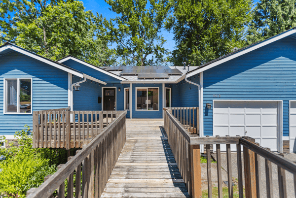 8618 NE 143rd Street, Kirkland, WA