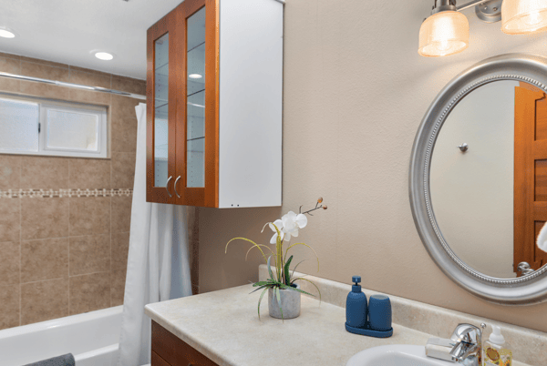 8618 NE 143rd Street, Kirkland, WA