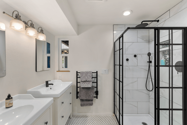8618 NE 143rd Street, Kirkland, WA