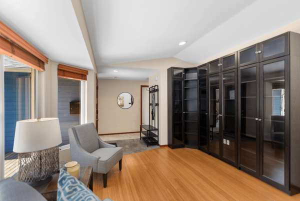 8618 NE 143rd Street, Kirkland, WA