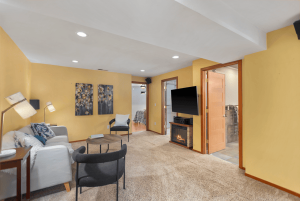 8618 NE 143rd Street, Kirkland, WA