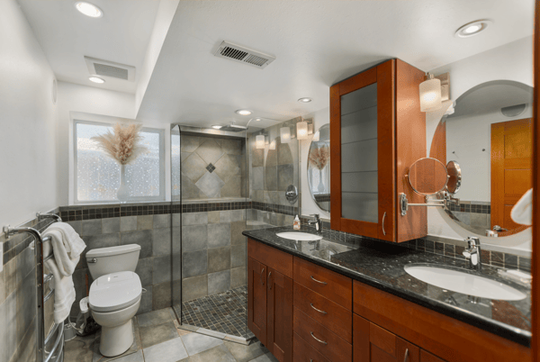 8618 NE 143rd Street, Kirkland, WA