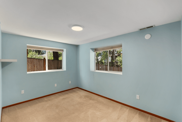 8618 NE 143rd Street, Kirkland, WA