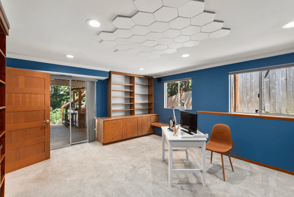 8618 NE 143rd Street, Kirkland, WA