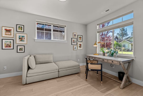 233 W Heising Dr, Sisters, OR
